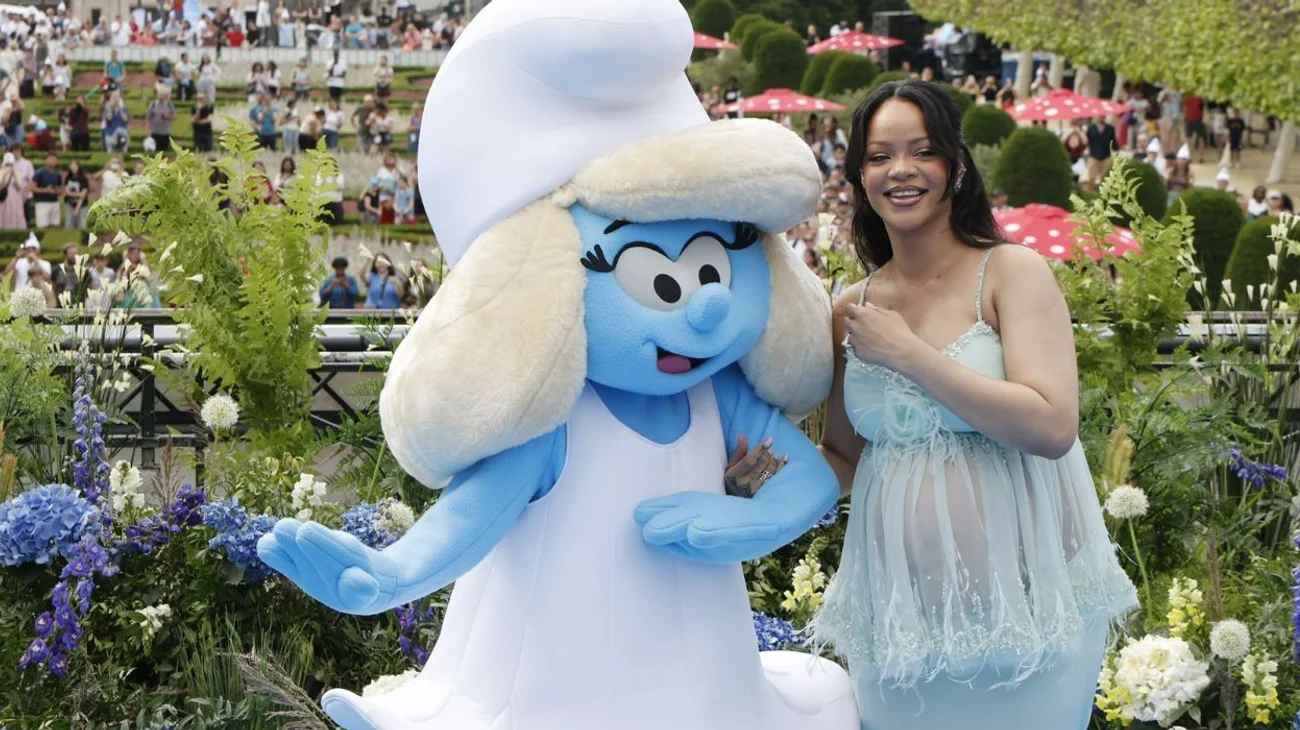 Rihanna asiste al preestreno mundial de 'Los Pitufos' en Bruselas