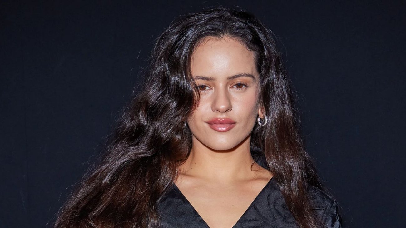 Rosalía negocia un papel en la película de drama Wet