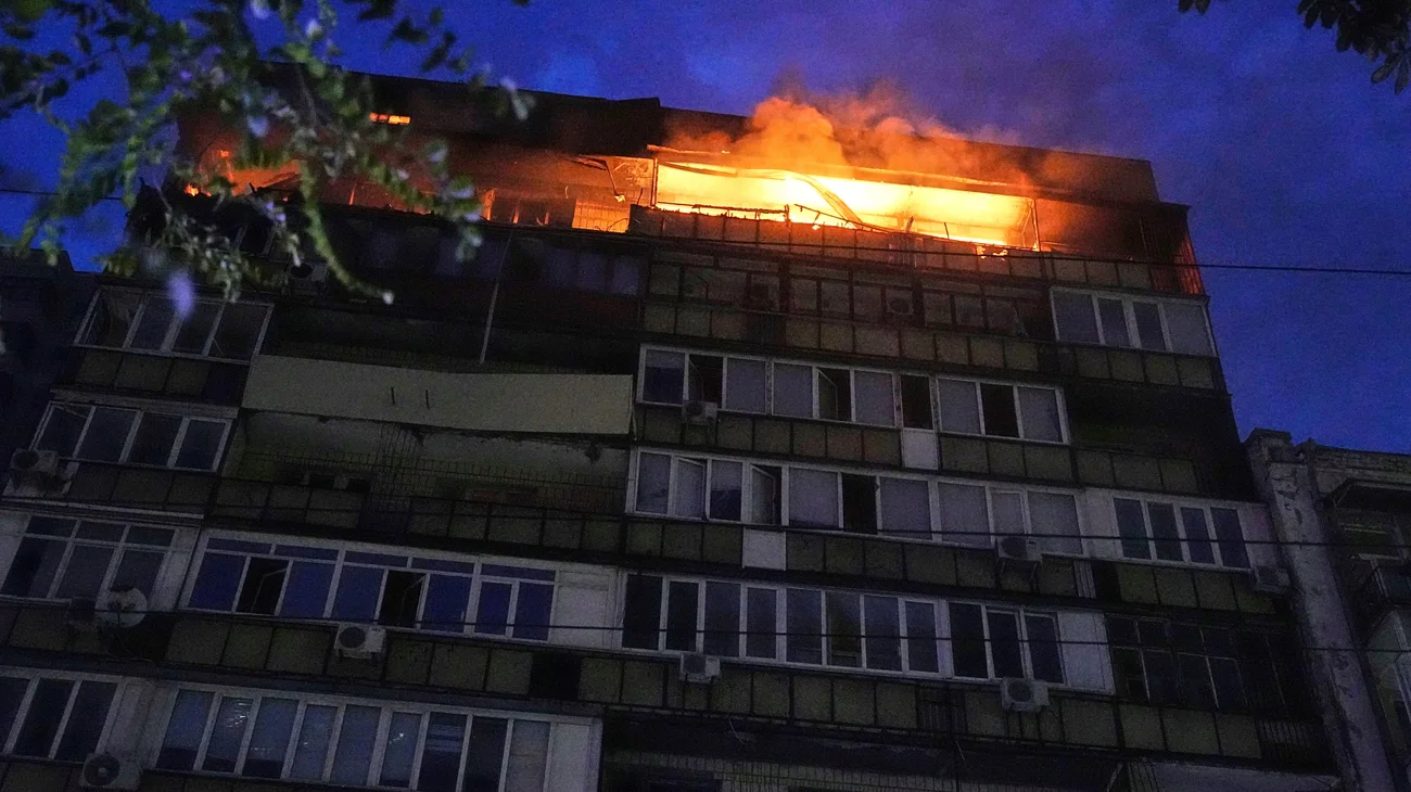 Rusia confirma ataque masivo contra Kiev con armas y drones
