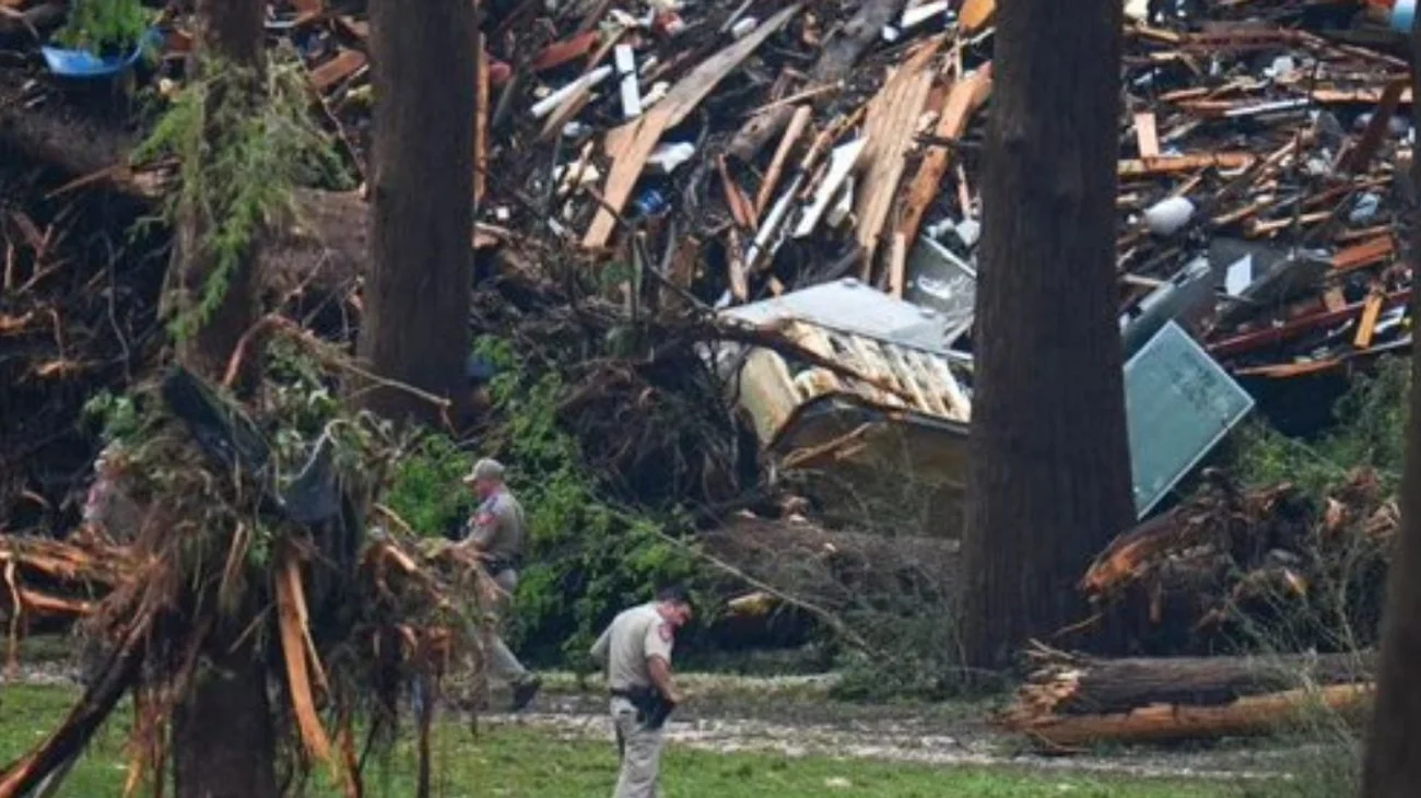 Se eleva a 68 la cifra de fallecidos tras inundaciones en Texas