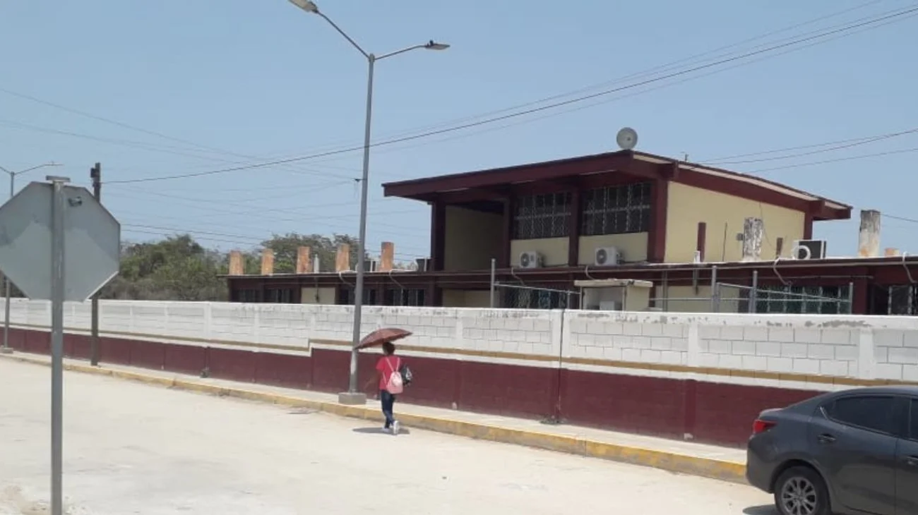 Secundaria en Altamira: ocho meses sin respuesta a climas donados