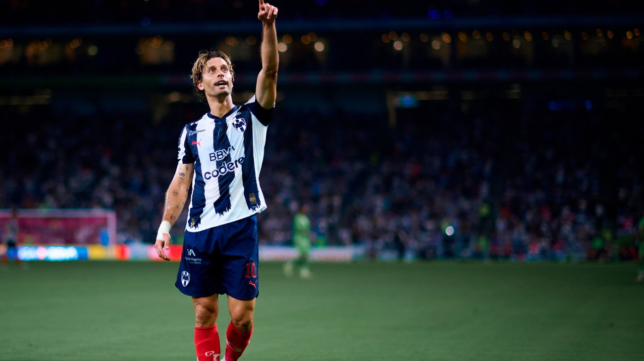 ¡Ya no le pesa! Rayados tiene dominado a Cruz Azul de visita