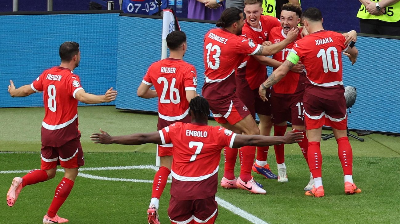 Suiza, muy superior, elimina a la campeona Italia