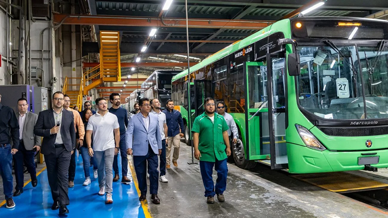 Supervisa_Samuel_produccion_de_unidades_transporte_hechas_en_NL_d552ffd11d