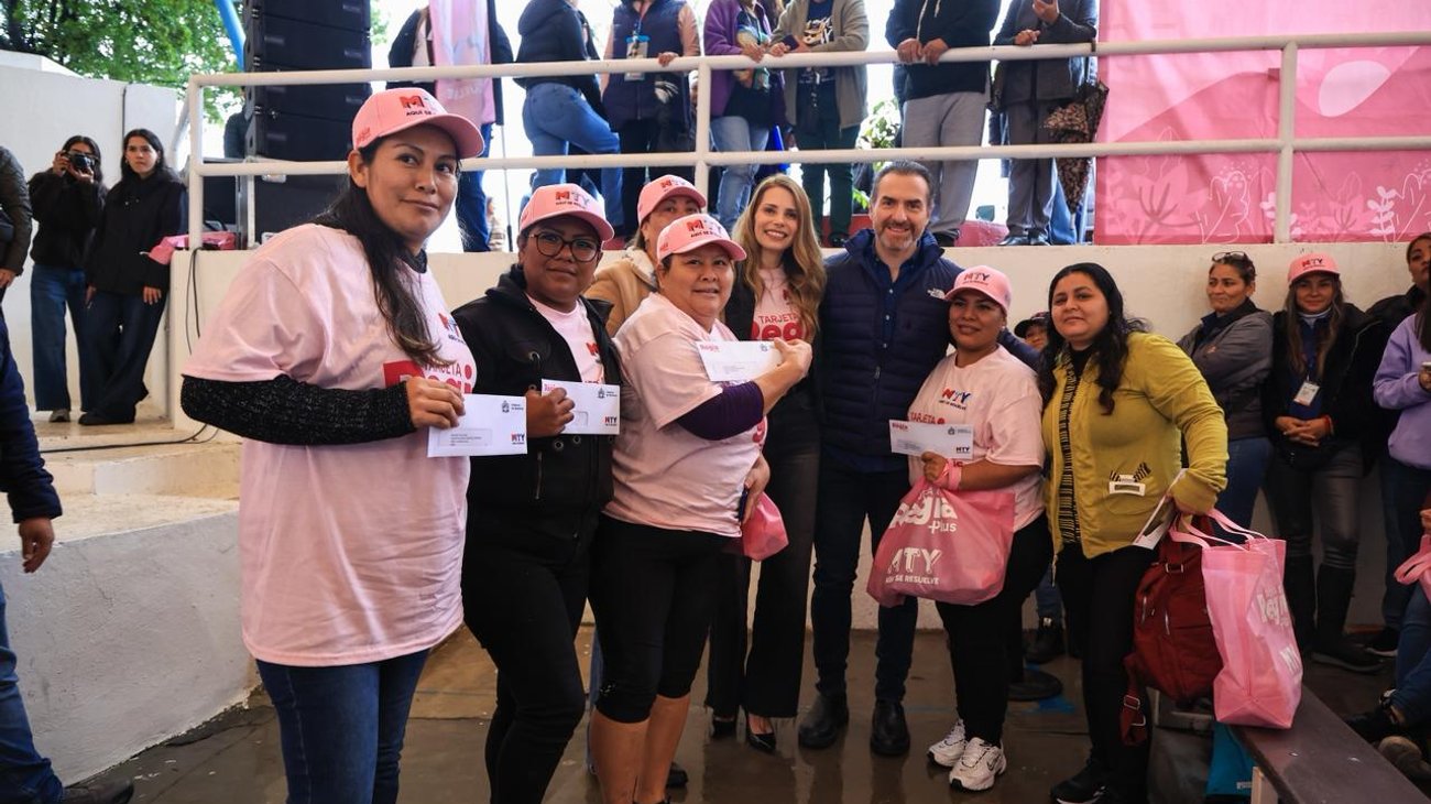 Monterrey entregó Tarjetas Regia Plus a más de dos mil mujeres