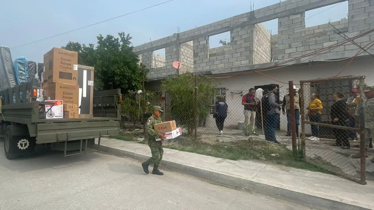 Ejército inicia entrega de domésticos a familias damnificadas
