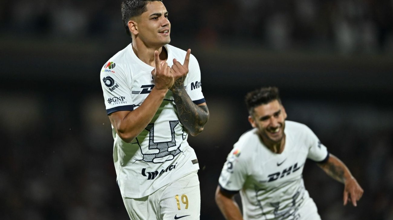 Pumas le pega al campeón Tigres en Universidad