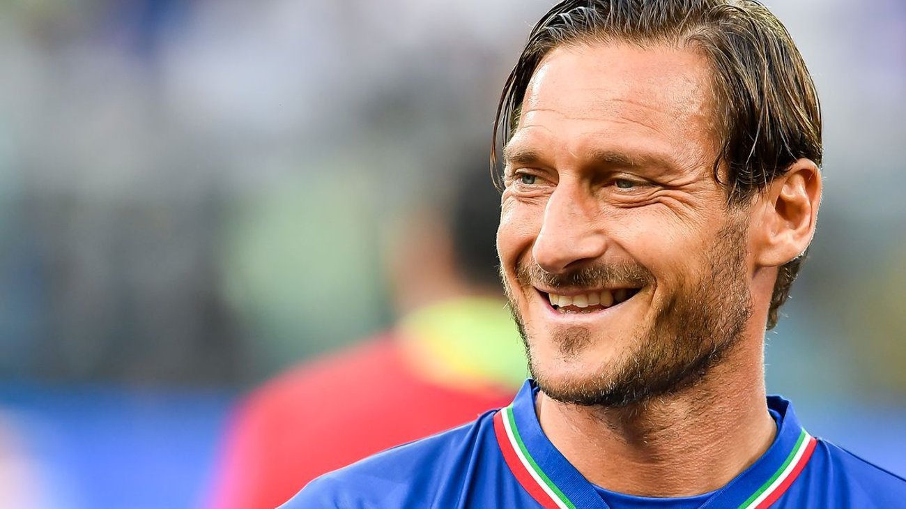 El italiano Totti volverá a jugar futbol; ahora en México