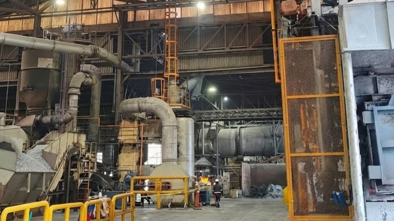 Trabajador fallece tras ser prensado por máquina en García