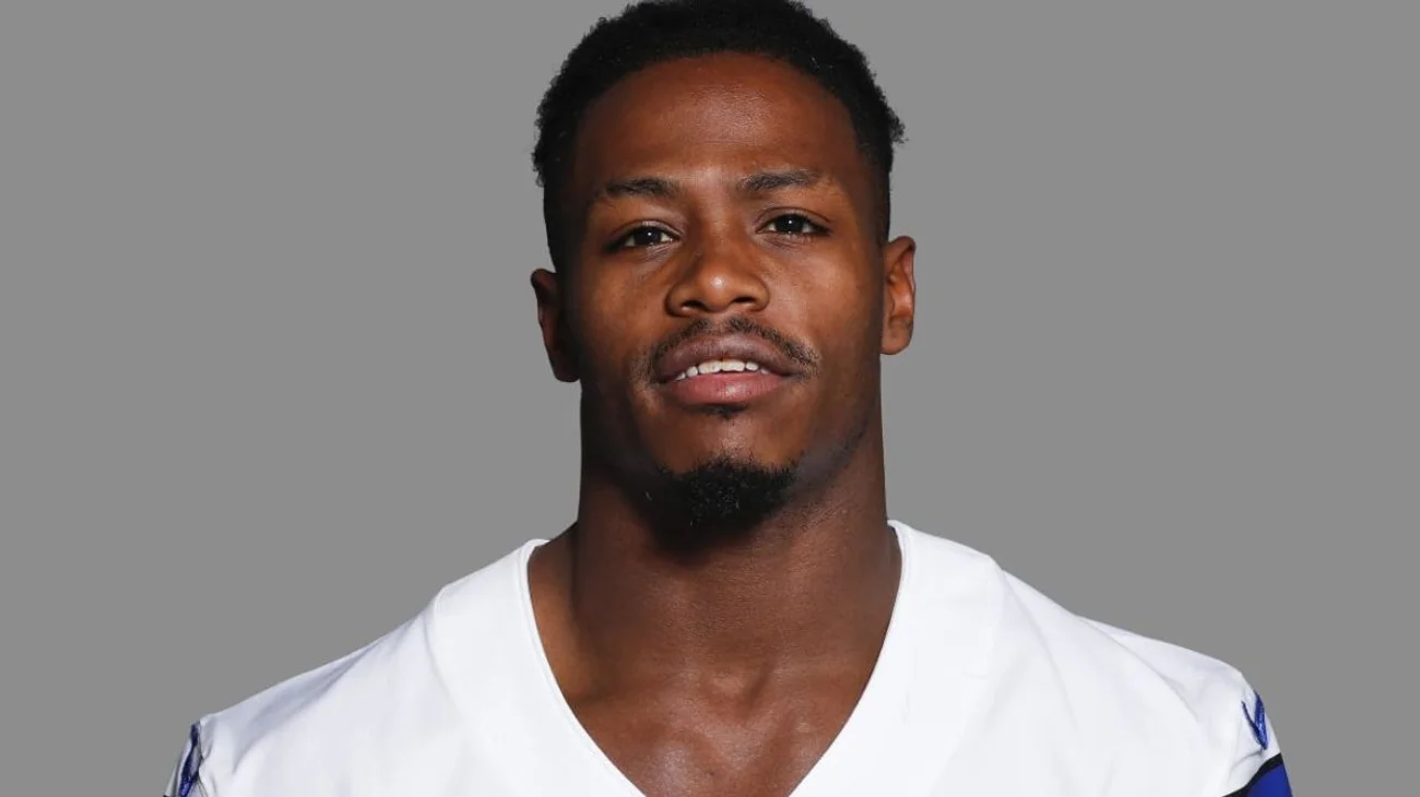 Turpin, de los Cowboys, arrestado por posesión de droga y armas