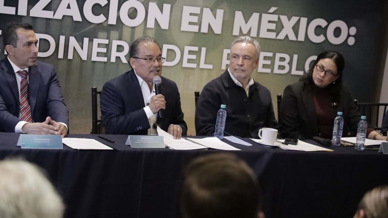 Mijes defiende la fiscalización como columna de la transformación