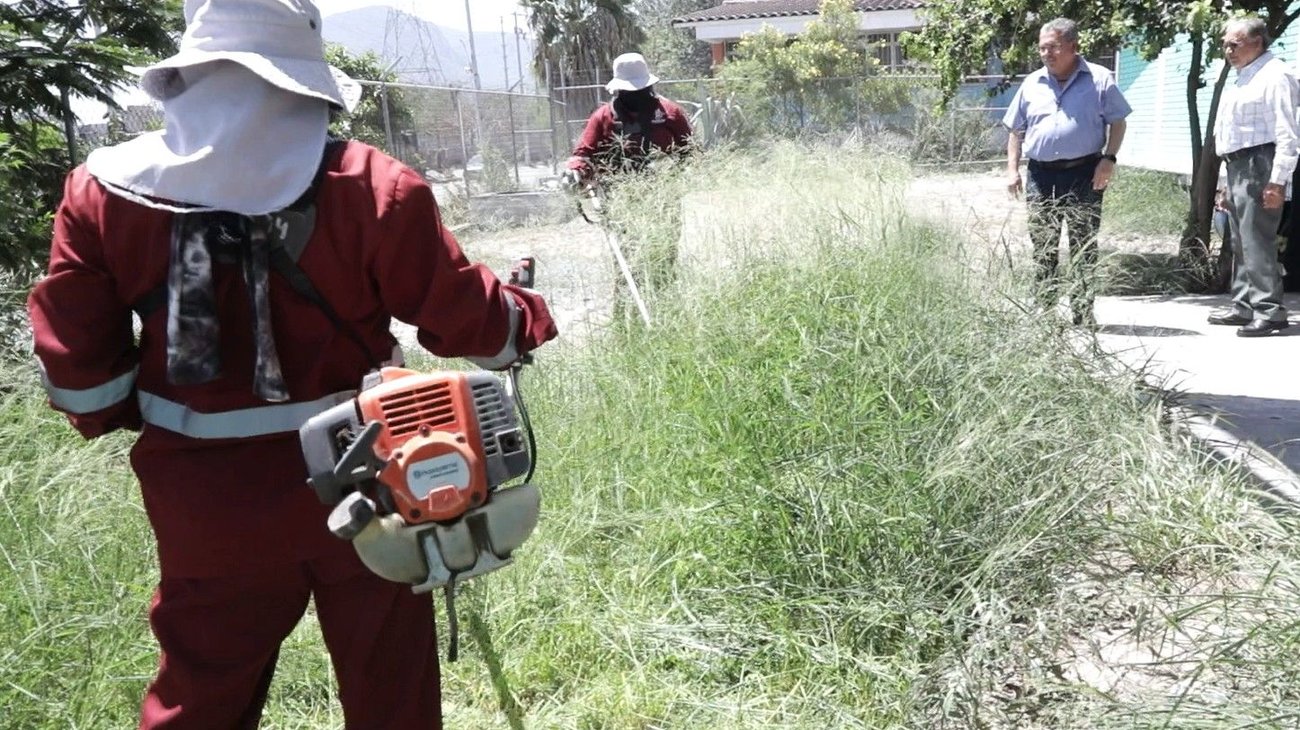 Arranca Escobedo con labores de mantenimiento en escuelas