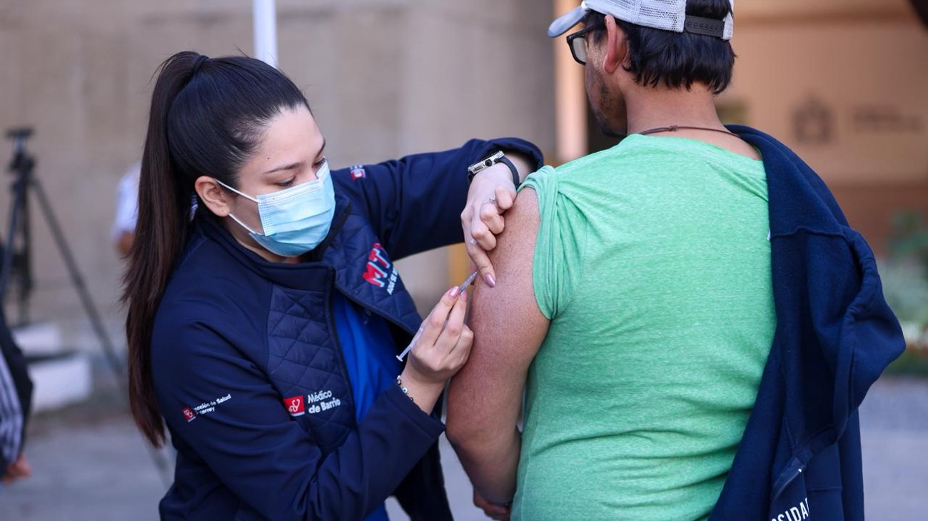 Refuerzan jornada de vacunación contra Sarampión en Monterrey