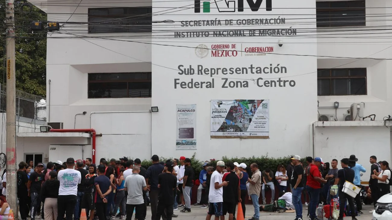 Venezolanos buscan que México los retorne en vuelos humanitarios