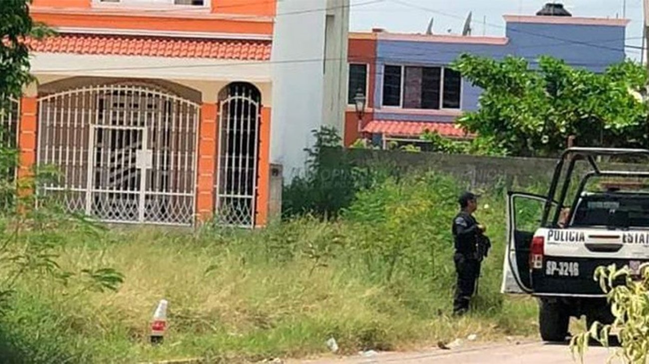 Hallan docenas de cadáveres en dos casas en Veracruz