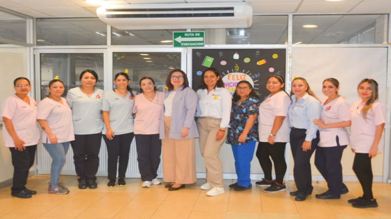 Visita presidenta del voluntariado Pemex el CENDI, Ciudad Madero