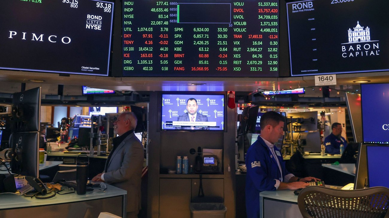 Wall_Street_abre_verde_tras_inflacion_de_noviembre_5fb362960a