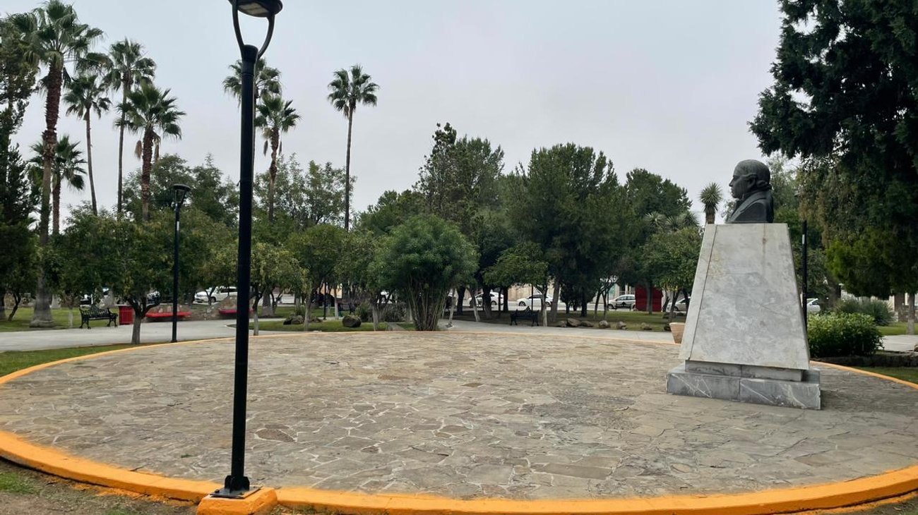 Molesta a vecinos mal trabajo en plaza pública de Saltillo