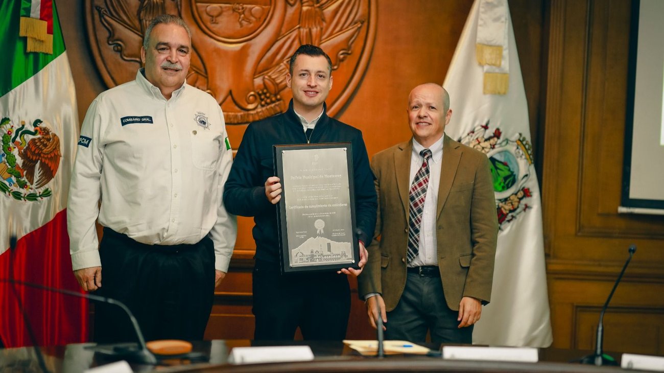 Recibirán policías de Monterrey un aumento salarial