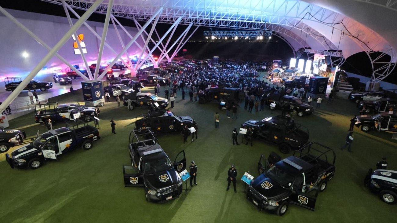 Entregan 150 patrullas para reforzar seguridad en Coahuila