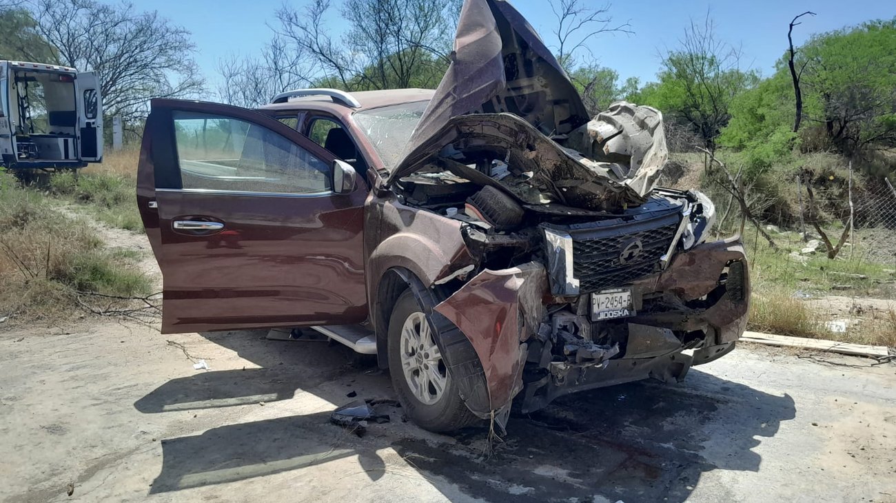 Volcadura deja como saldo 4 heridos en China, Nuevo León