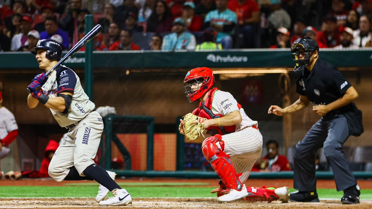 Diablos toma ventaja de par de juegos en la serie del Rey