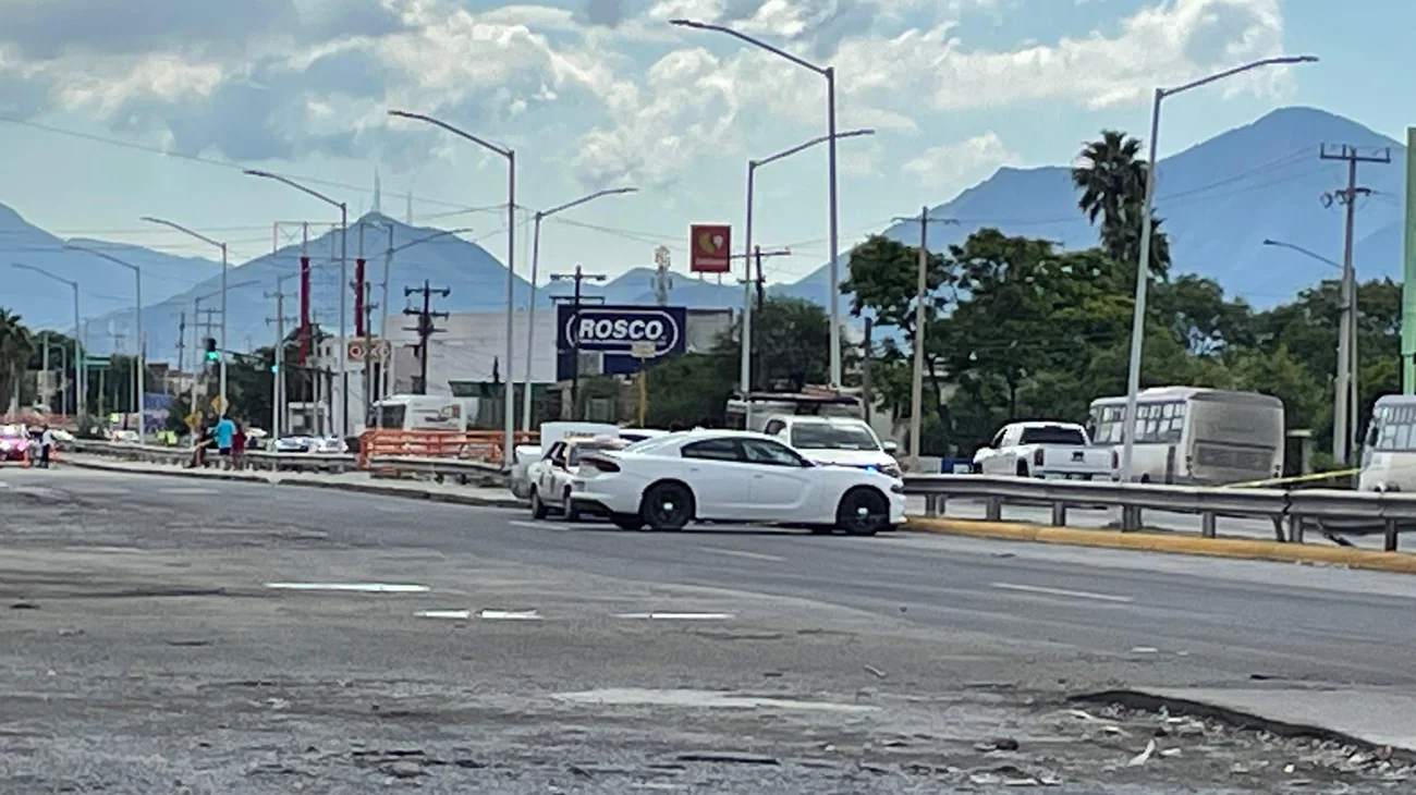 Asesinan a joven mientras viajaba en taxi en Santa Catarina