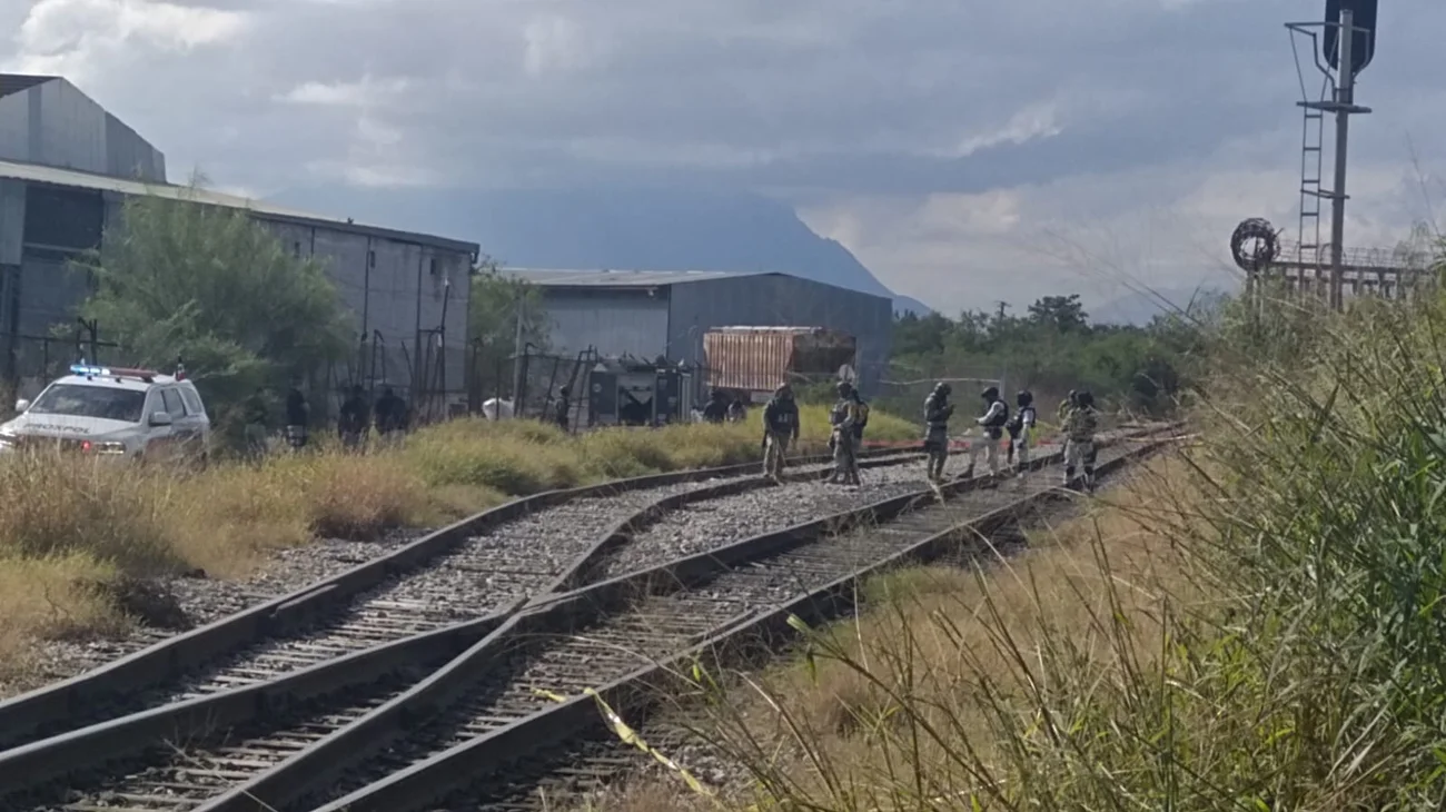 Hallan cuerpo de mujer con huellas de violencia en Escobedo