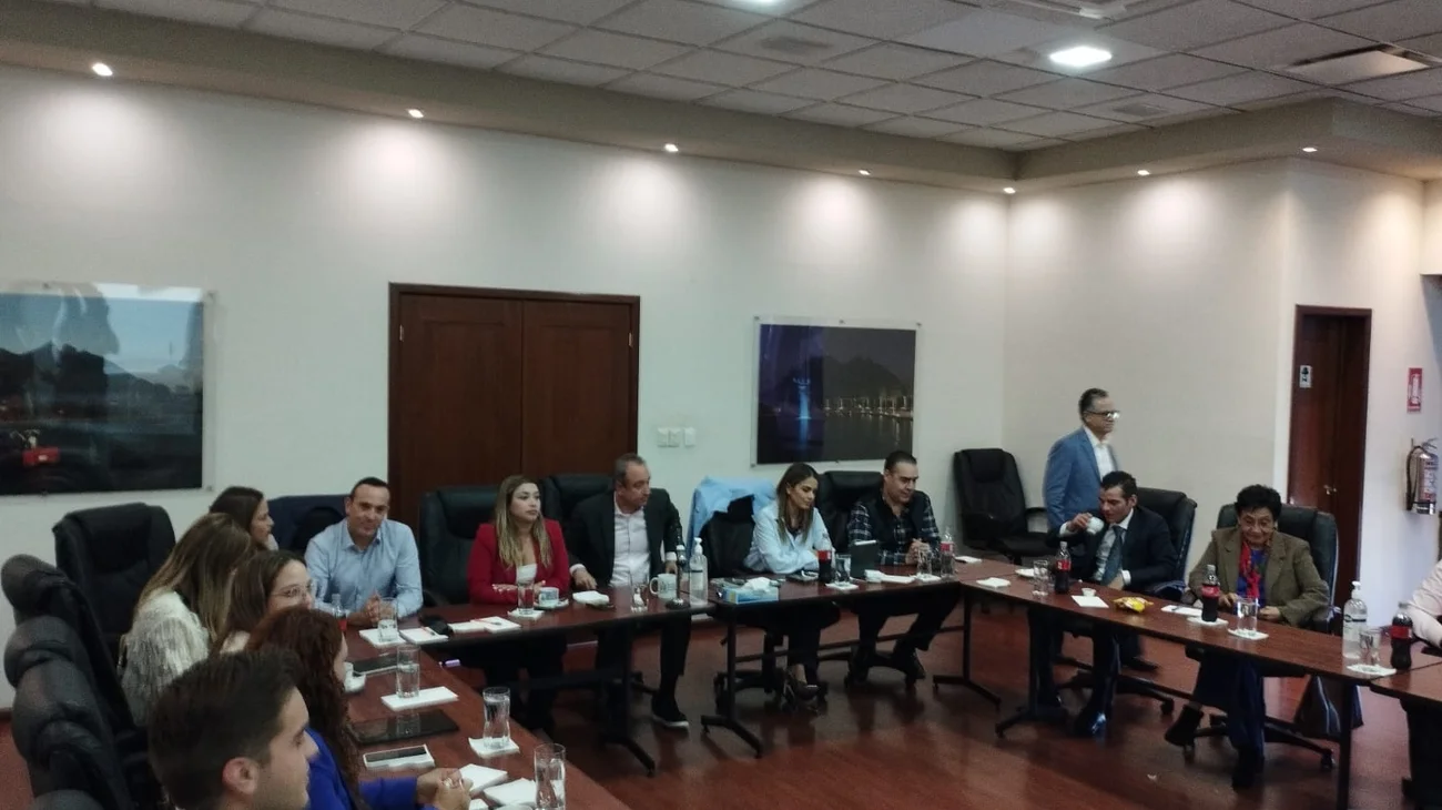 Se reúnen diputados con el Tesorero por Paquete Fiscal justo