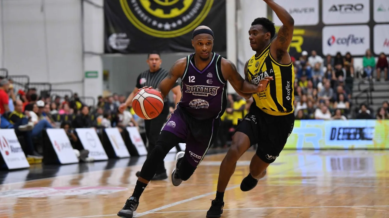 Los Halcones eliminan a Fuerza Regia y avanzan a la final