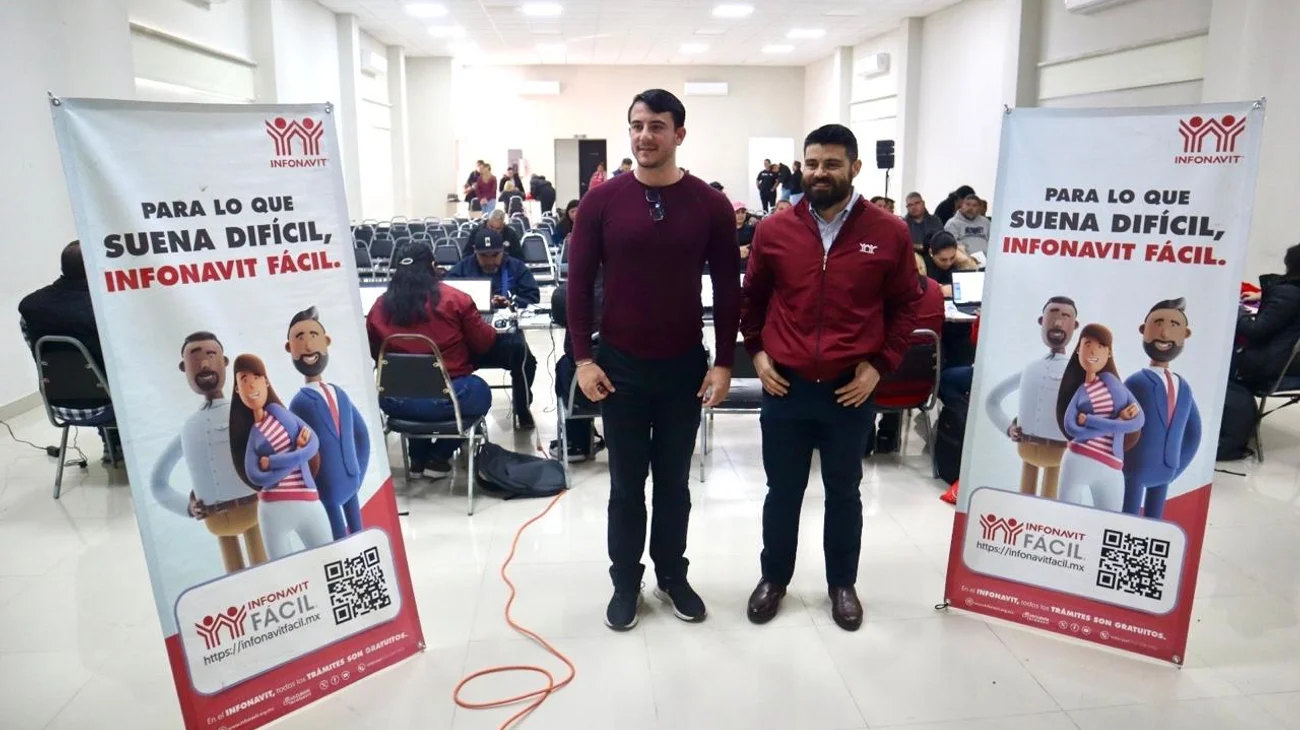 Realiza Infonavit brigada en Santa Catarina; dan subsidios