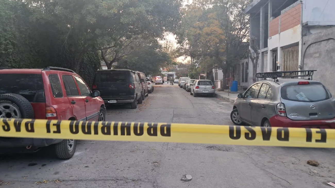 Pistoleros entran a casa y ejecutan a uno en Santa Catarina