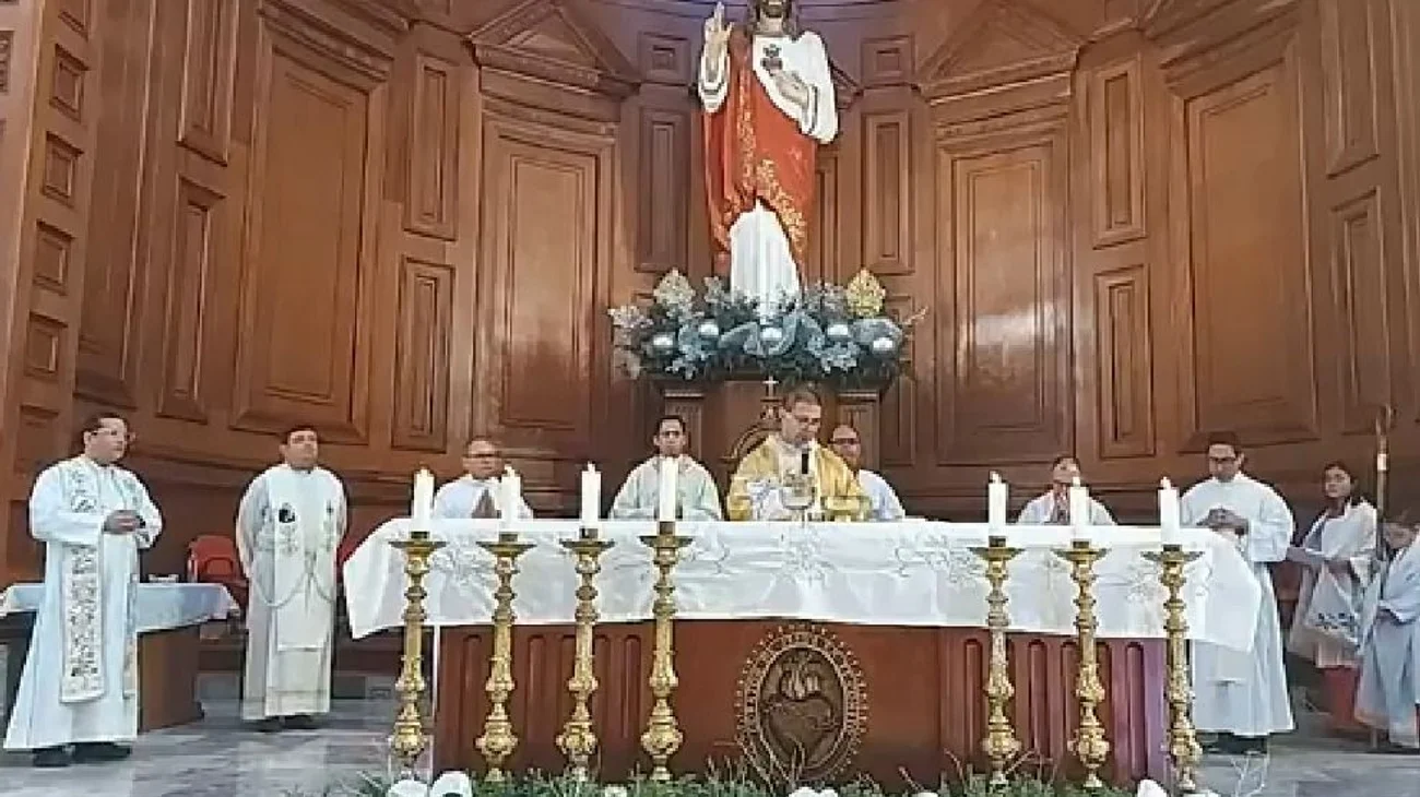 Inicia Año Jubilar con apertura de la Puerta Santa de Catedral