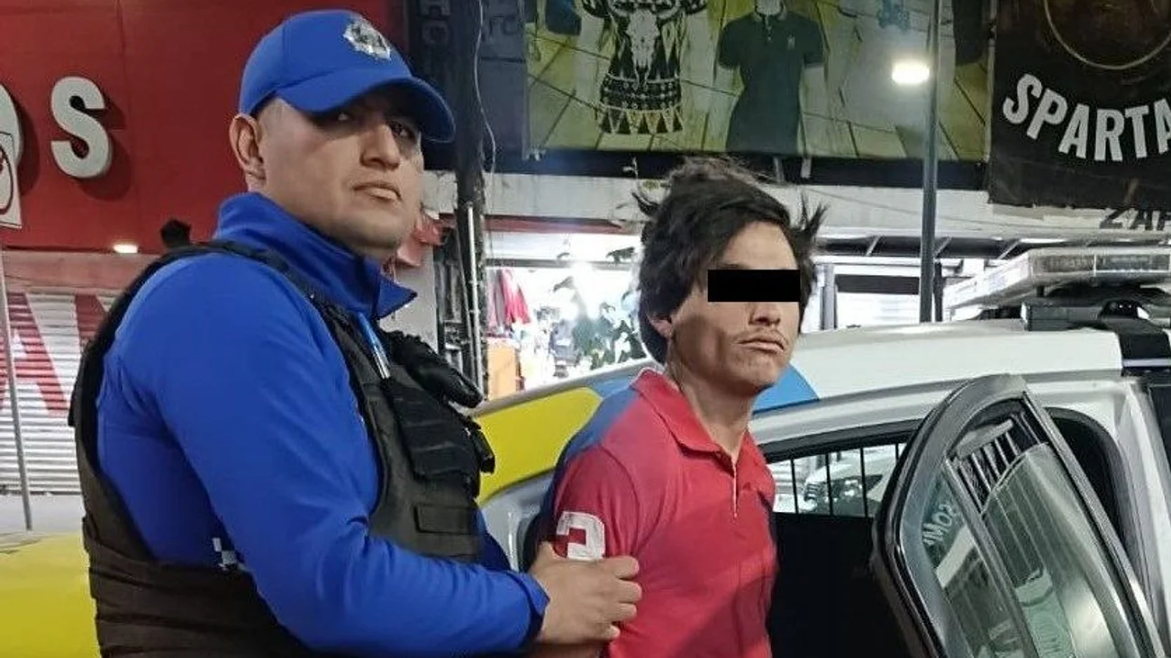 Detienen a dos hombres por múltiples robos en el centro