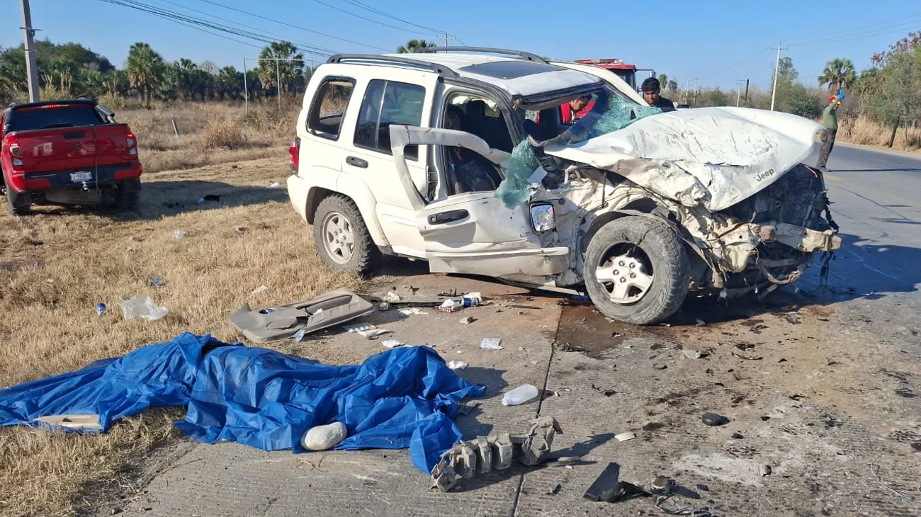 Dos personas pierden la vida en accidente carretero