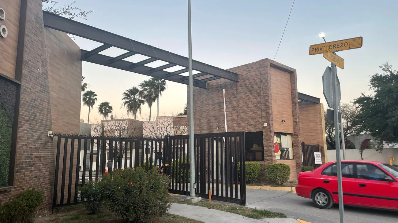 Ejecutan a hombre en colonia privada de Apodaca