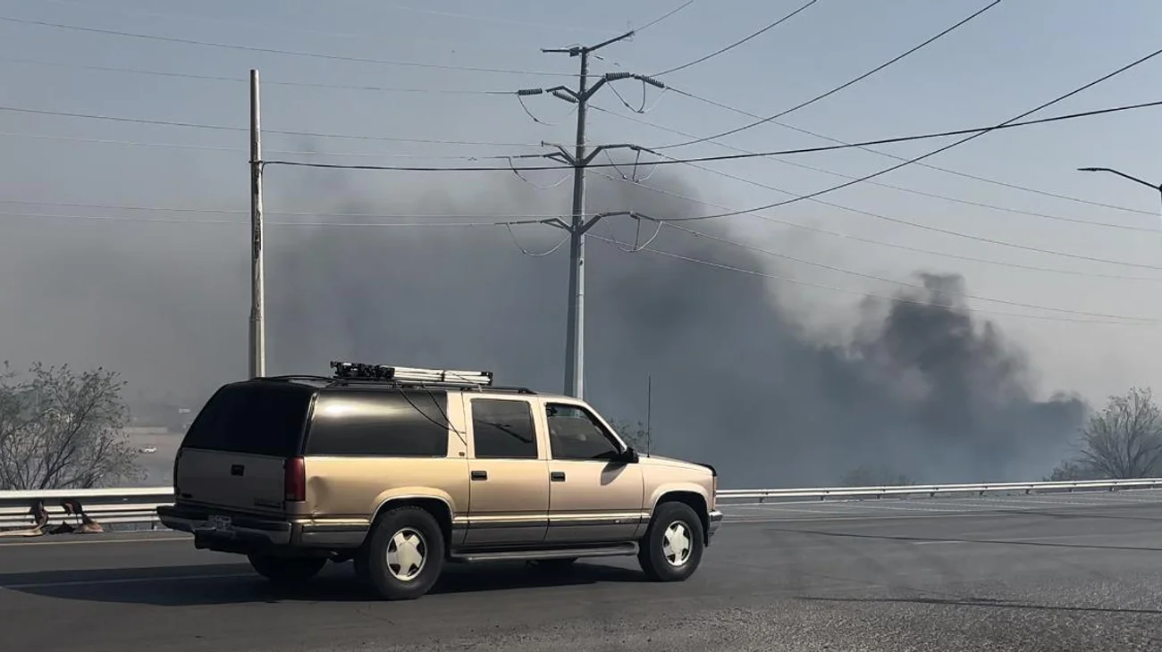 Fuertes vientos propagan incendios en Nuevo Laredo