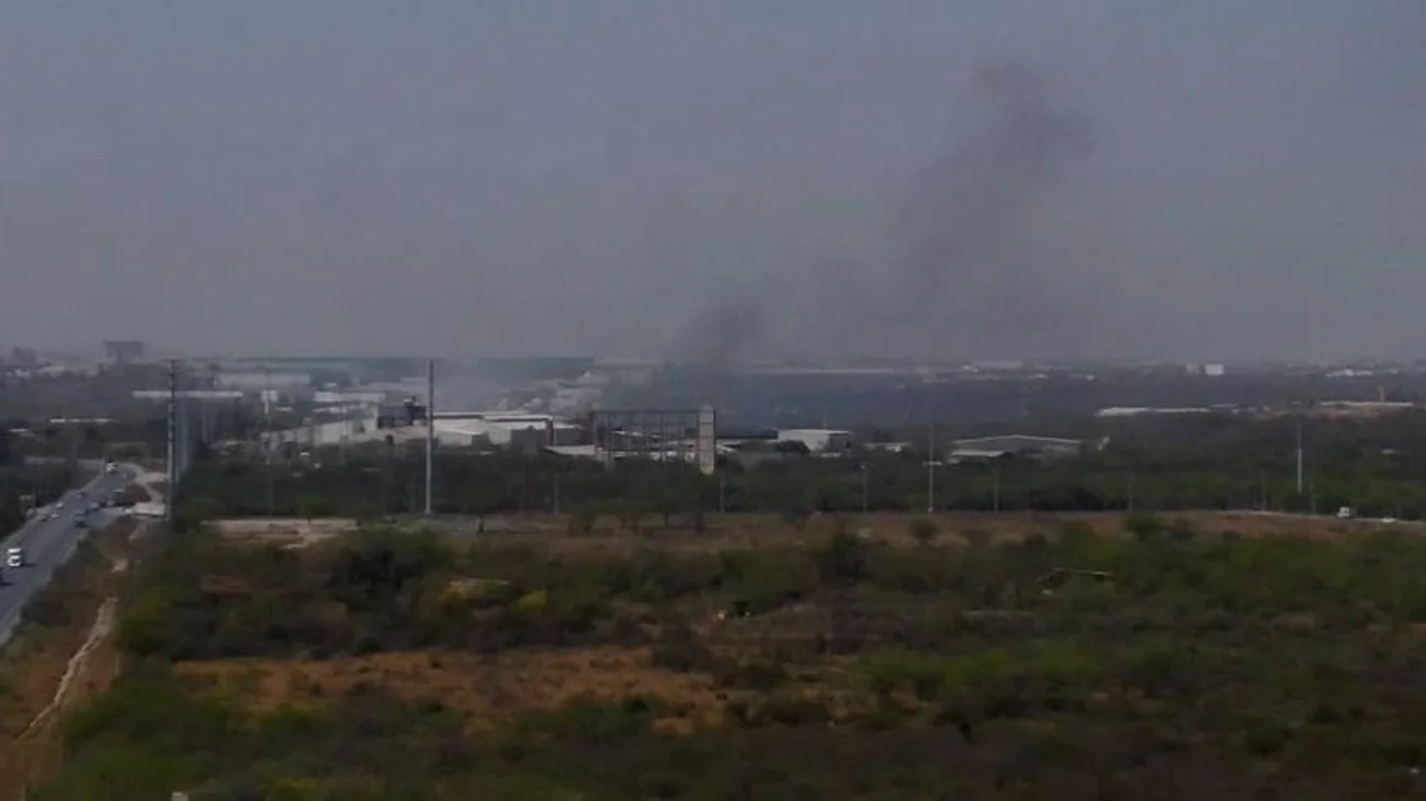 Continúa la supervisión en zona de incendio en Pesquería