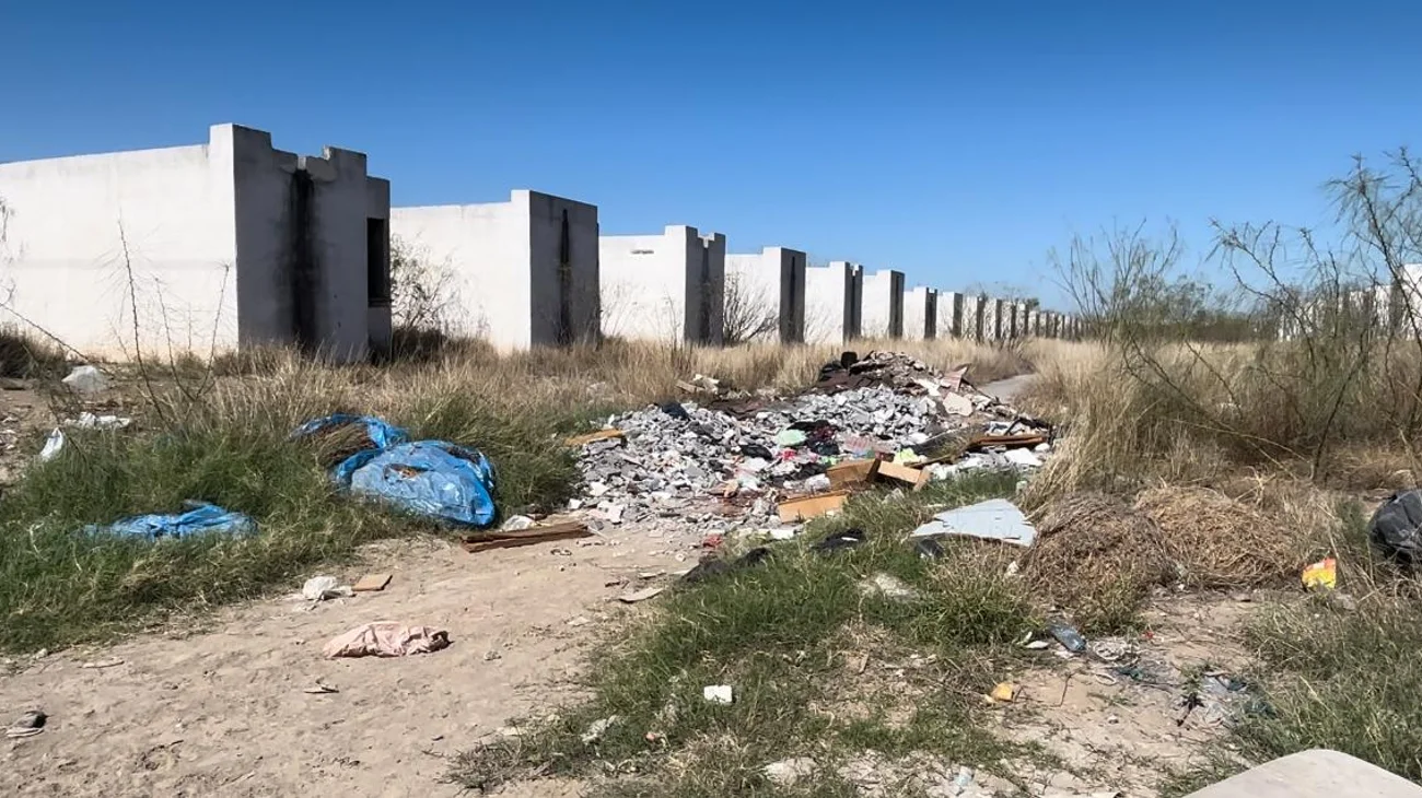 Detenidos 2,500 créditos Infonavit por no haber casas disponibles