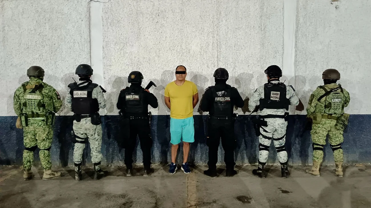 Detienen a hombre con bloque de droga en Pesquería