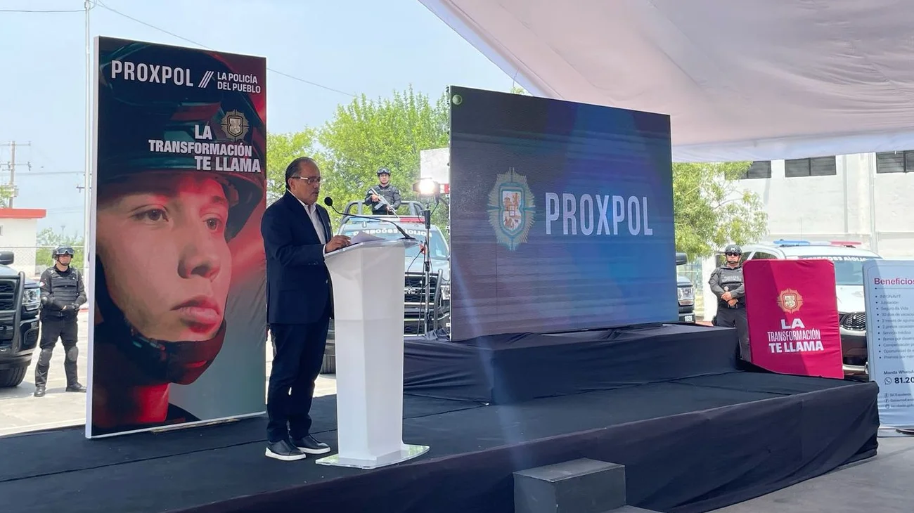 Arranca Escobedo campaña de reclutamiento de policías