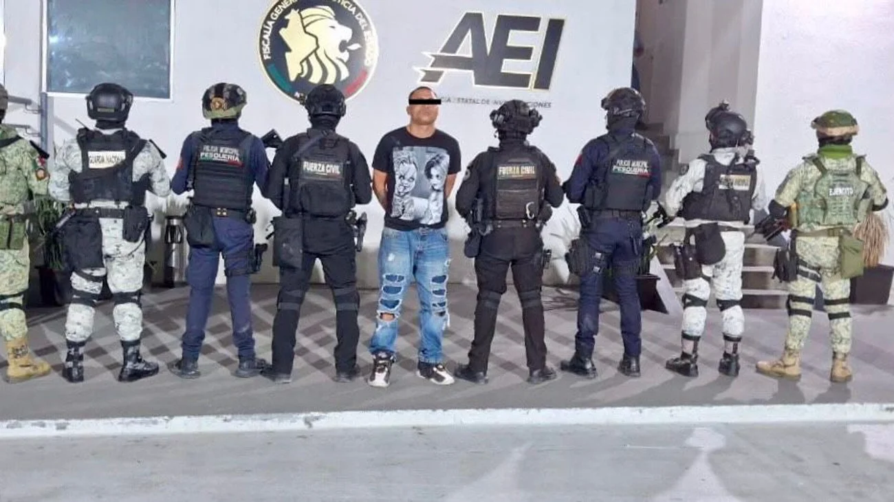 Detienen a hombre con droga; ya era buscado por homicidio