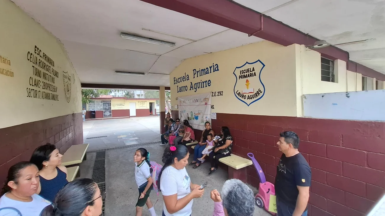 Escuelas sin luz por robo de cableado; reducen horario de clases