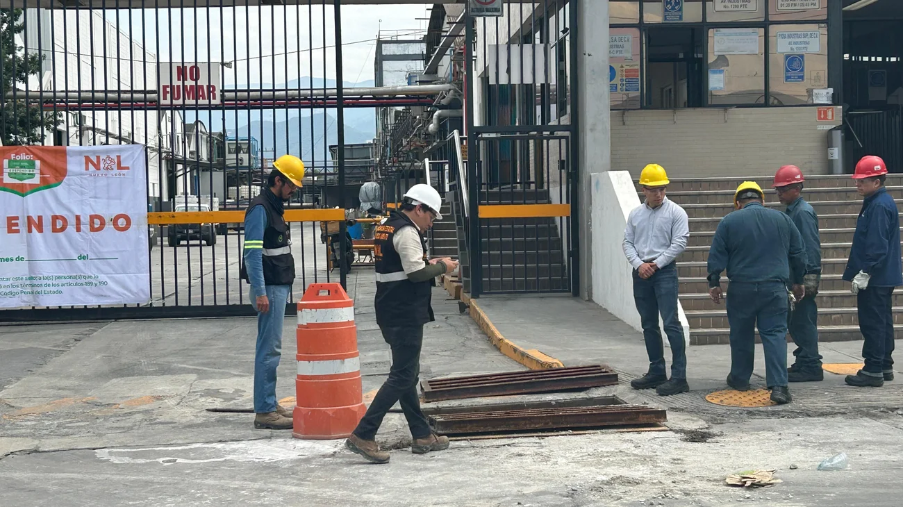 Investiga Medio Ambiente punto de donde brotó sustancia de Pyosa