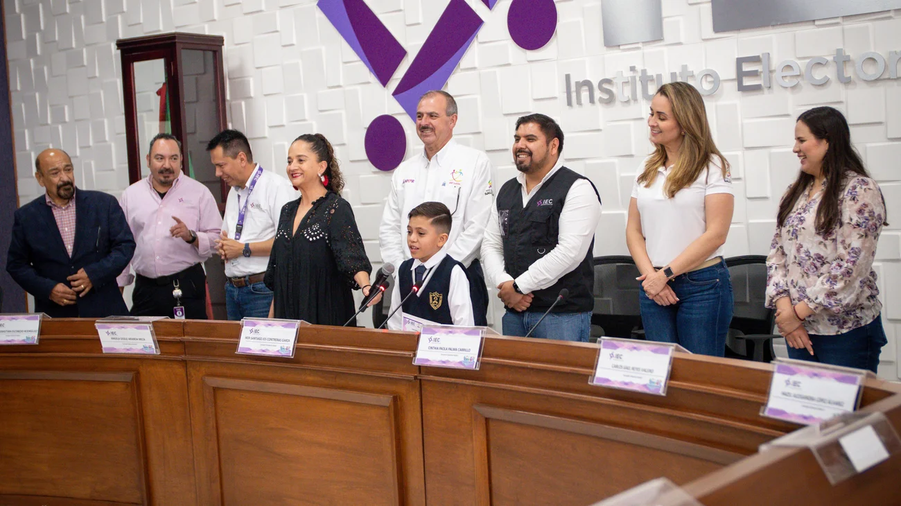 Toma protesta Cabildo Infantil 2025 en el IEC