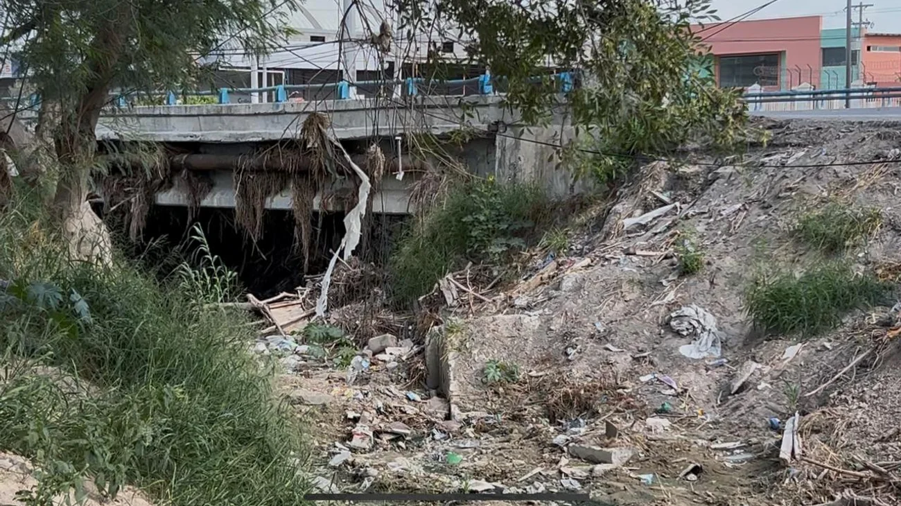 Preocupa acumulación de residuos médicos en el dren El Anhelo