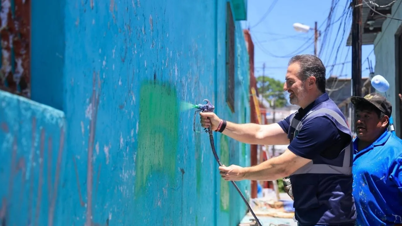 Dará Adrián de la Garza color a fachadas en Monterrey