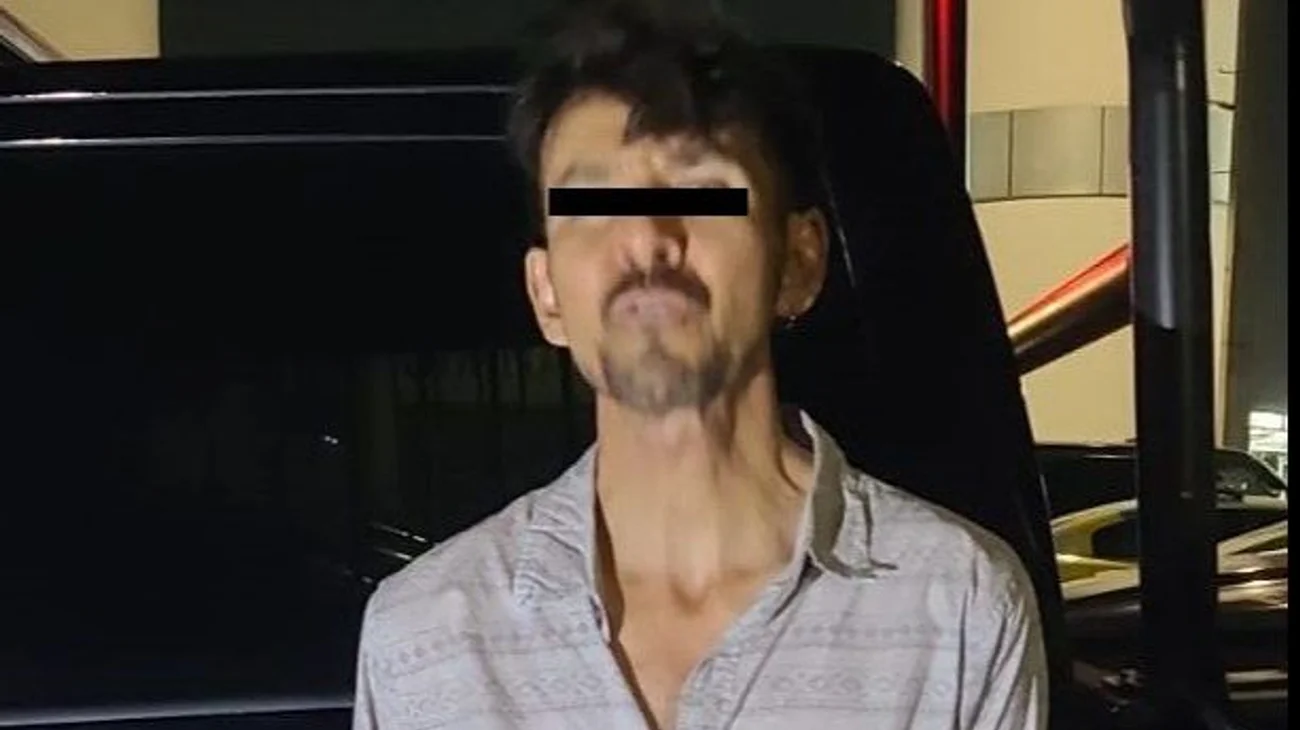 Detienen a hombre por amenazar con incendiar su casa en Monterrey