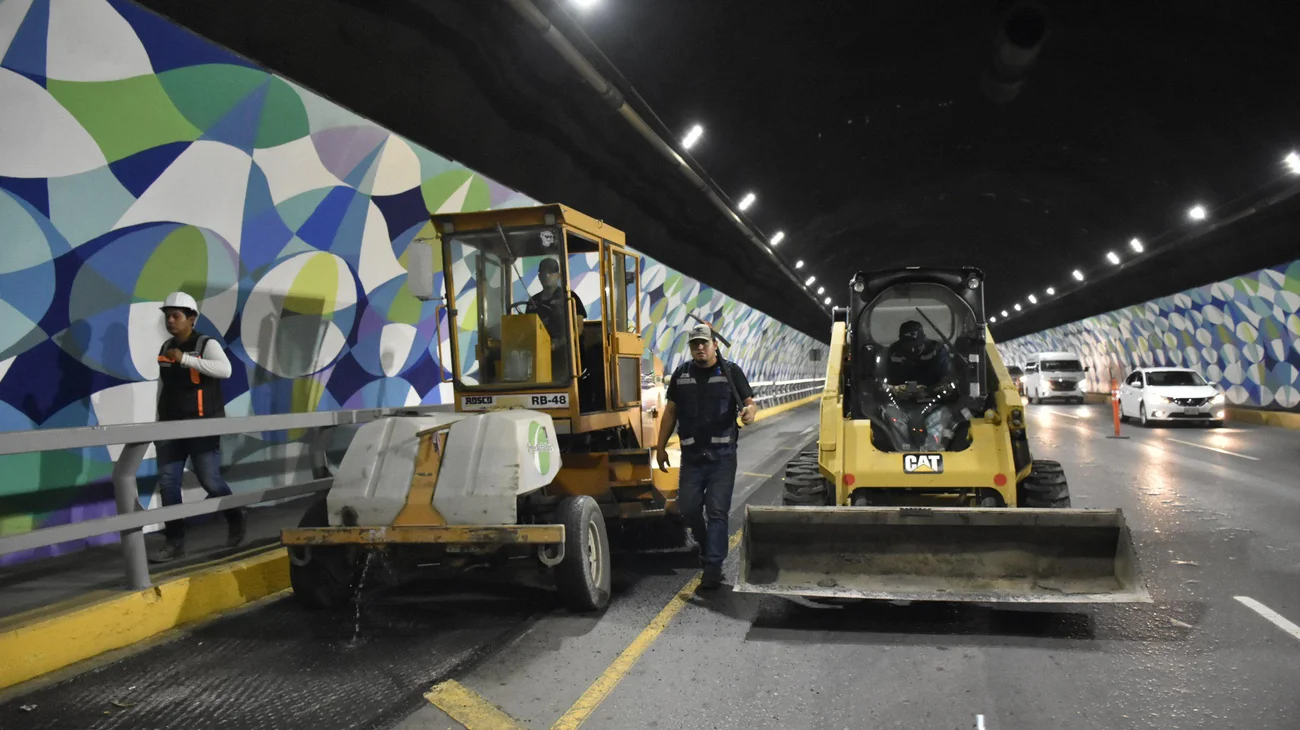 Inician recarpeteo de Túnel Loma Larga San Pedro y Monterrey