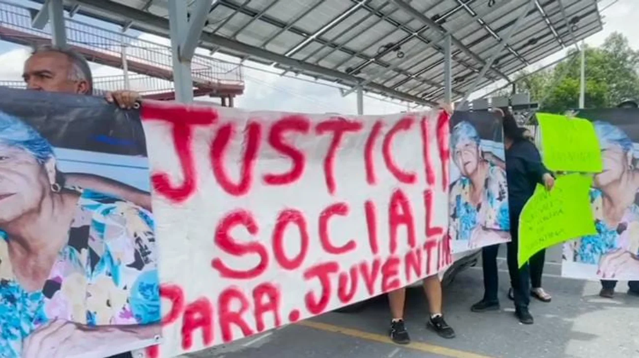 Exigen justicia para Juventina, presa tras defender su patrimonio
